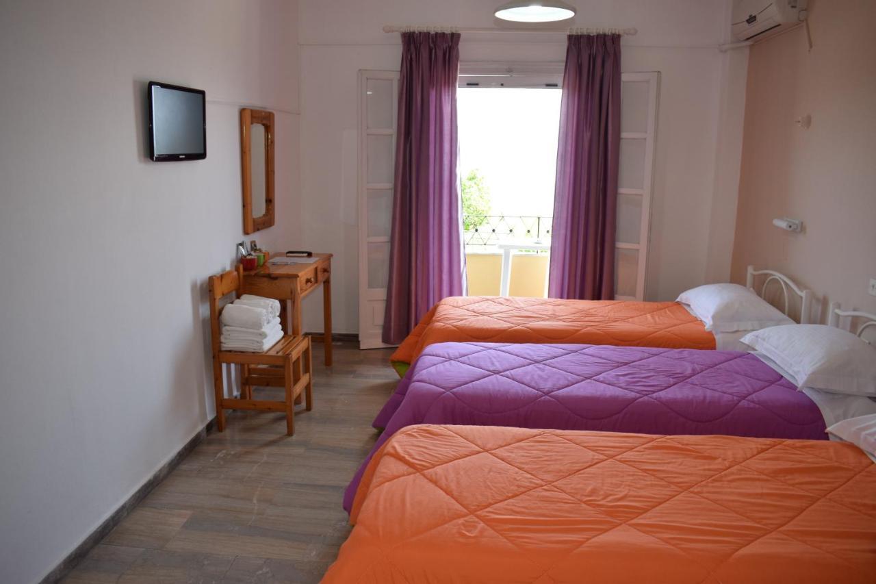 Rising Sun Apartments & Studios เวนิทเซส ห้อง รูปภาพ